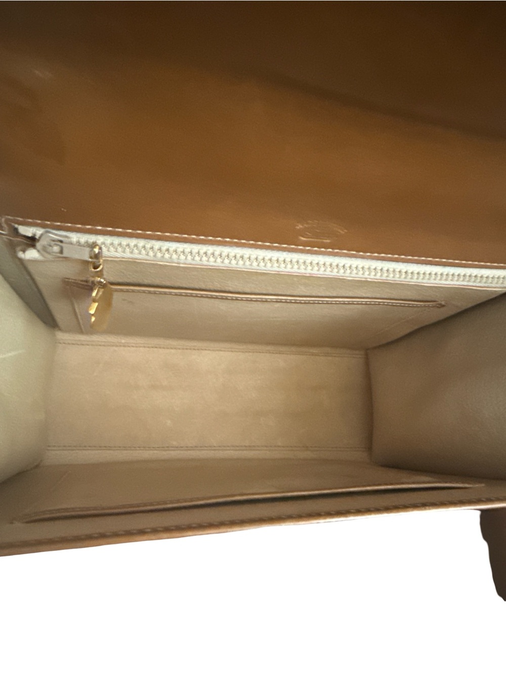 Gucci Brown Leather Top-Handle with Gold Hardware - Picture 7 of 17
